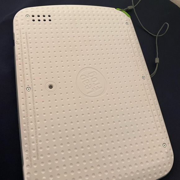 White & Green Leapfrog Leappad 16GB Tablet - Picture 2 of 5